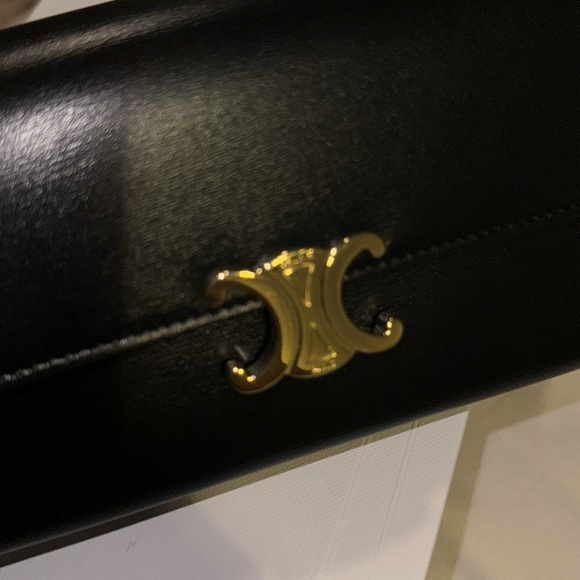 🖤⚜️Celine - Picture 5 of 5